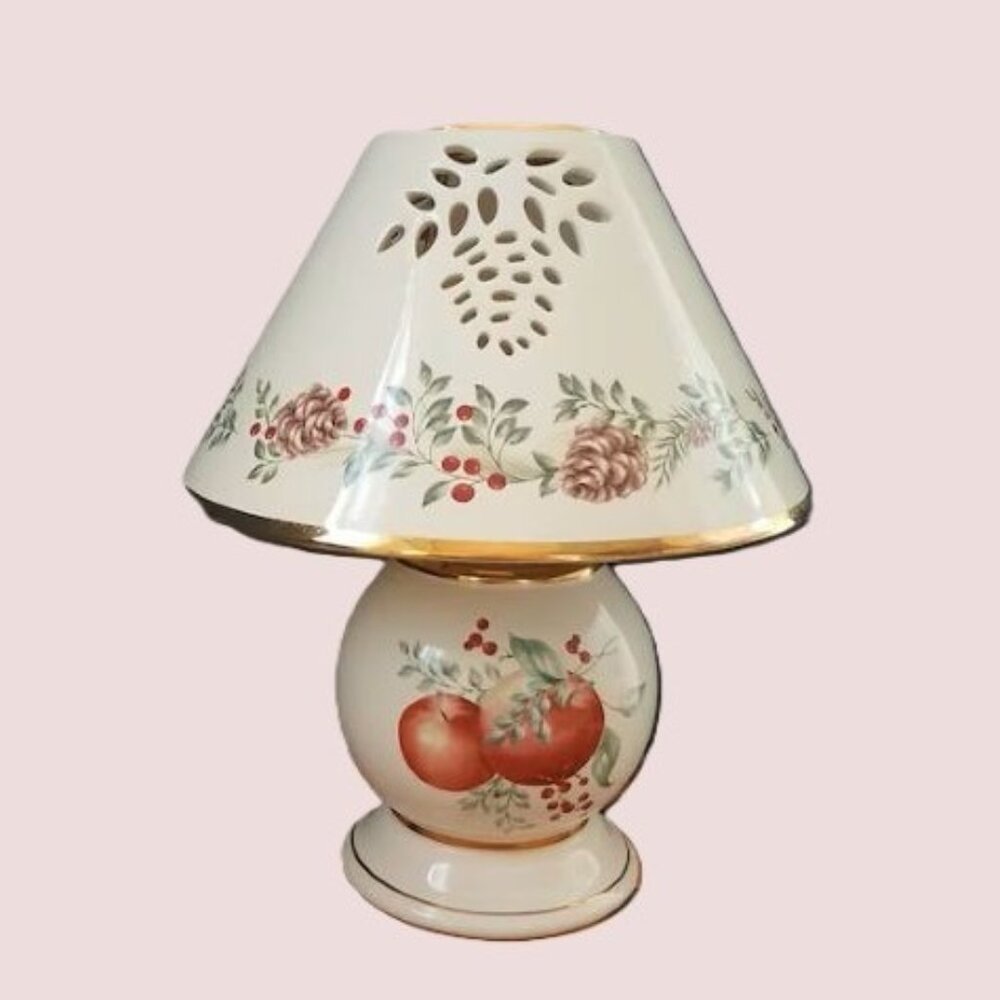 Lenox / Williamsburg ~ Boxwood & Pine Candle Lamp